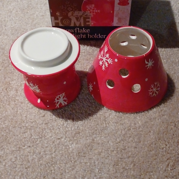 Red and white snowflake tealight holder (NEW) - Picture 2 of 3